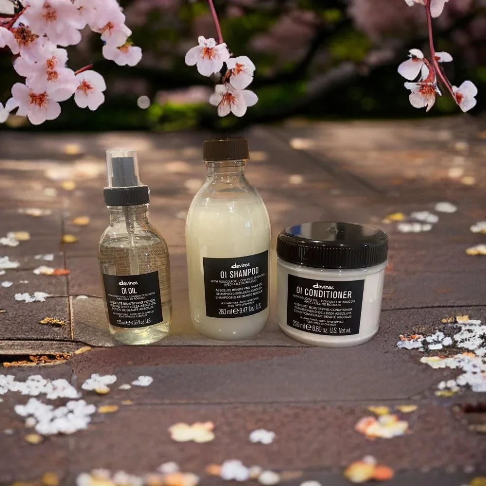 Davines Oi Holiday Gift Set Shampoo Conditioner